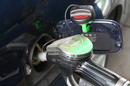 燃料室、燃料ライン洗浄は車検で行うべきか？